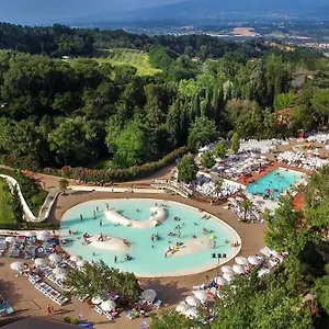 4* Parco vacanze Hu Norcenni Girasole Village